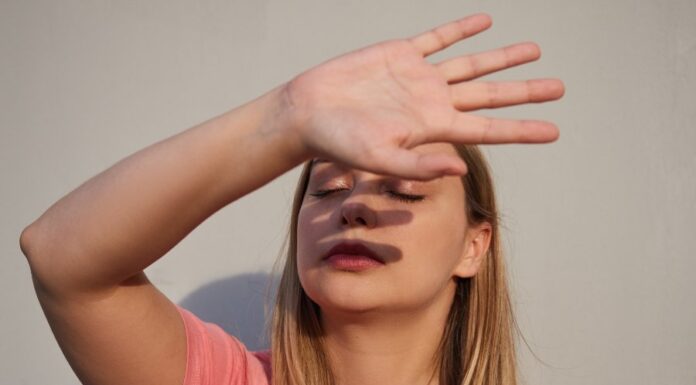 Os danos que o sol pode causar aos olhos